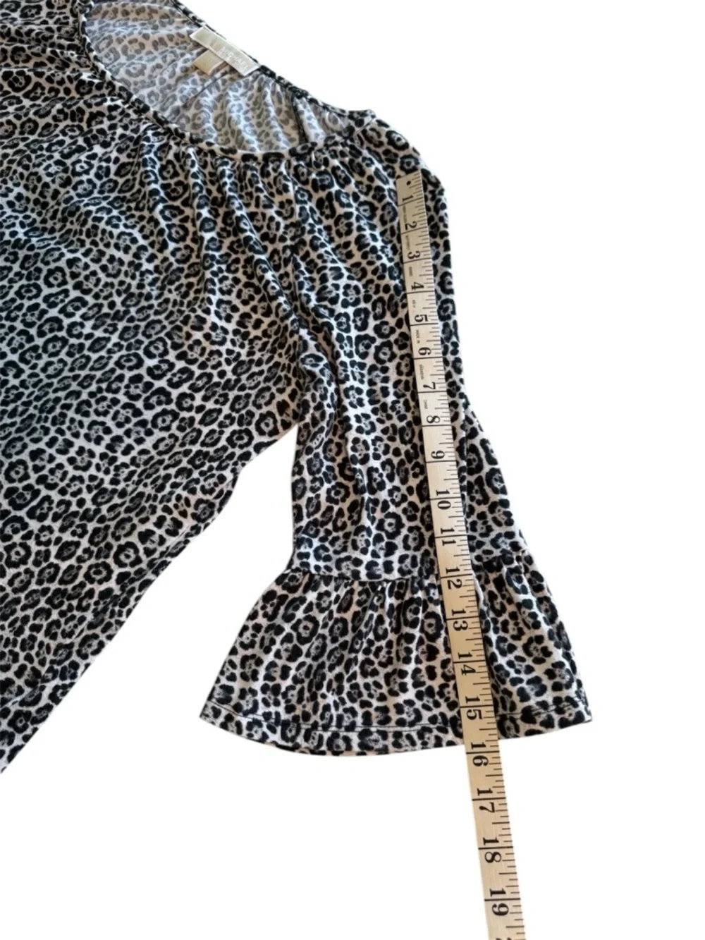 Michael Kors Black & White Leopard Print Ruffle Sleeve Blouse Size Medium